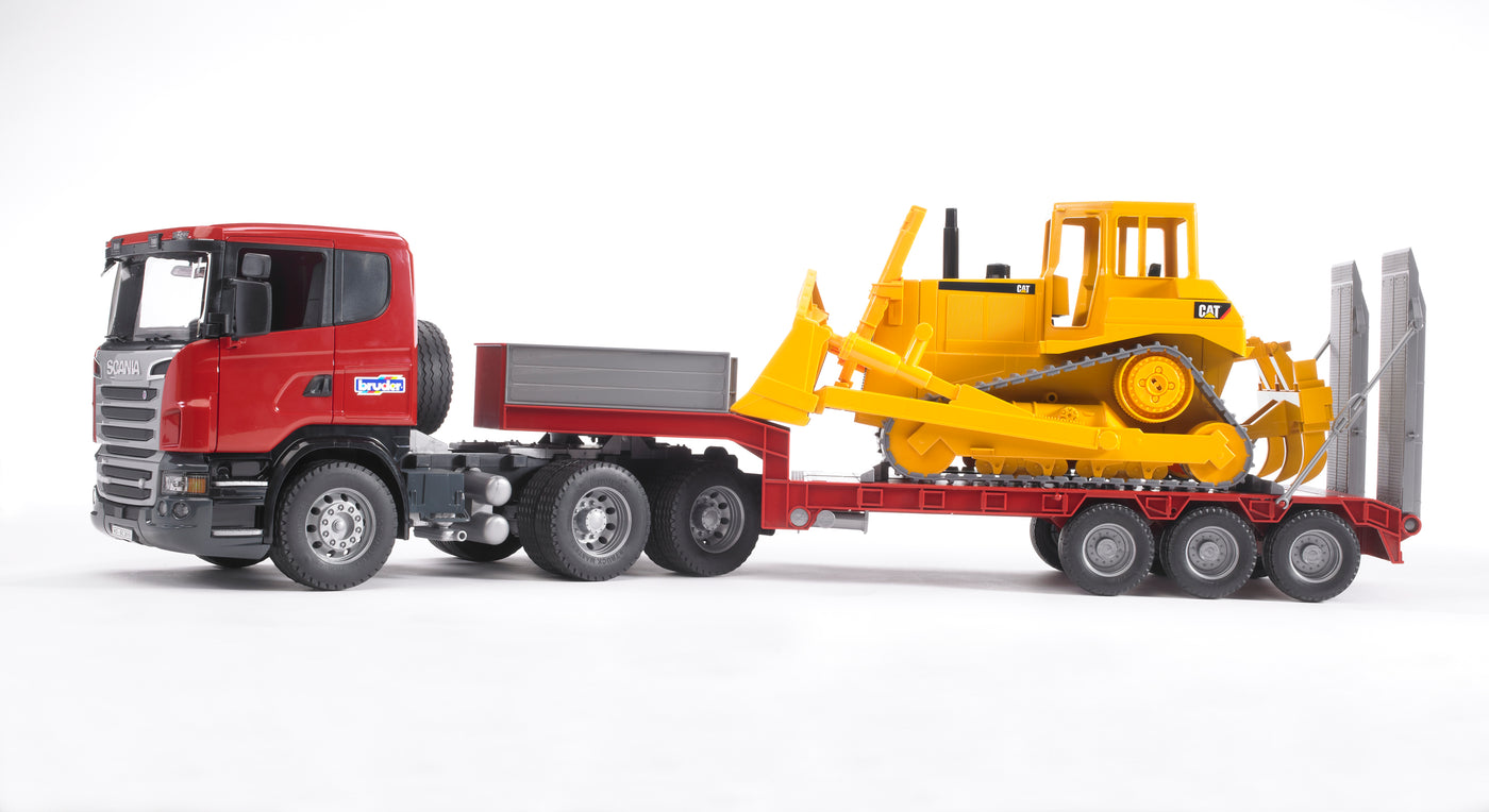 SCANIA R serijos sunkvežimis/tralas ir Cat® buldozeris 03555